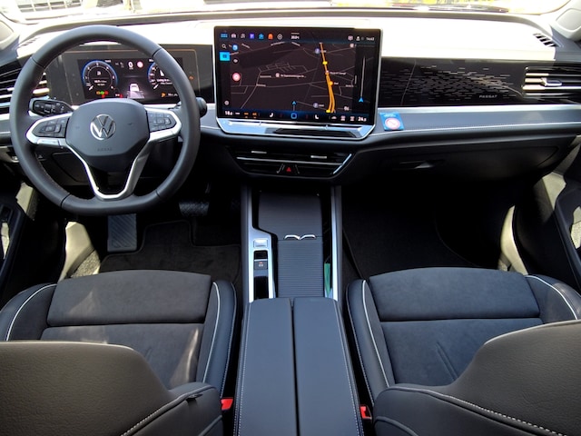 Volkswagen Passat Pro