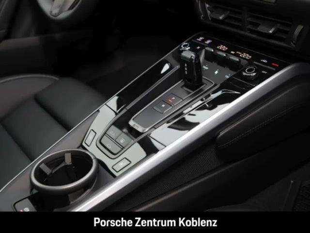 Porsche 992 4S Carrera Coupé