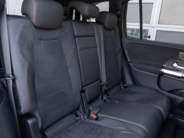 Mercedes-Benz GLB 250 4MATIC