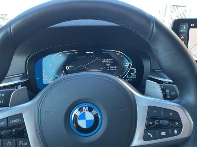 BMW 530 530e M-Sport Touring xDrive