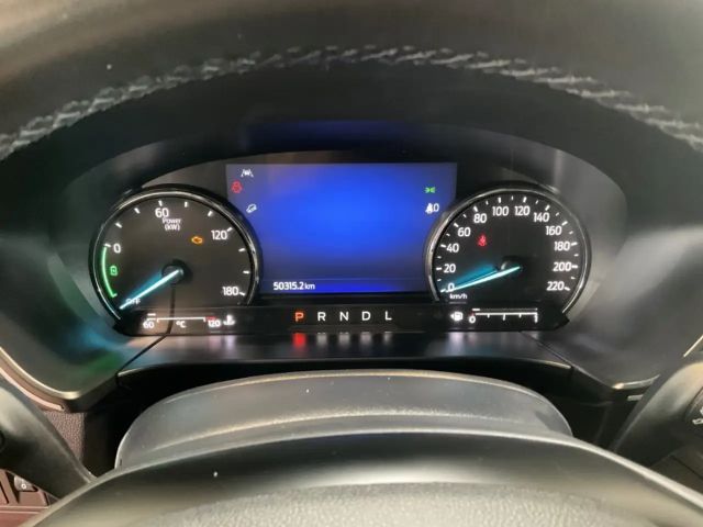 Ford Kuga AWD Cool & Connect