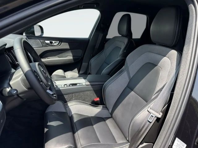 Volvo XC60 Dark Plus