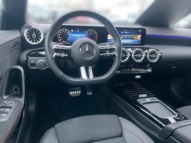 Mercedes-Benz CLA 200 AMG Line CLA 200 d Coupé