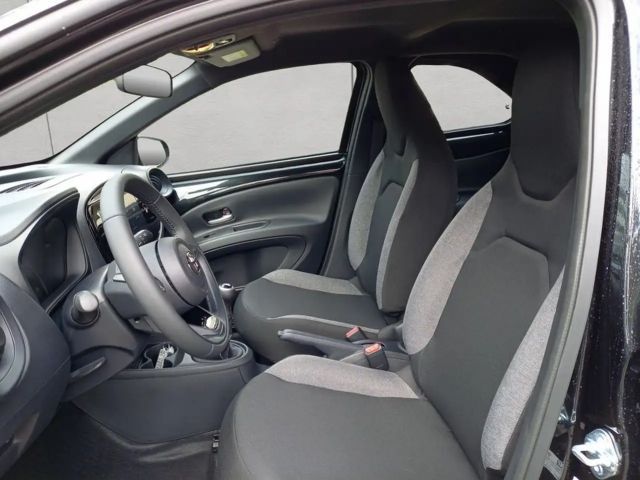 Toyota Aygo X Business Comfort Hatchback