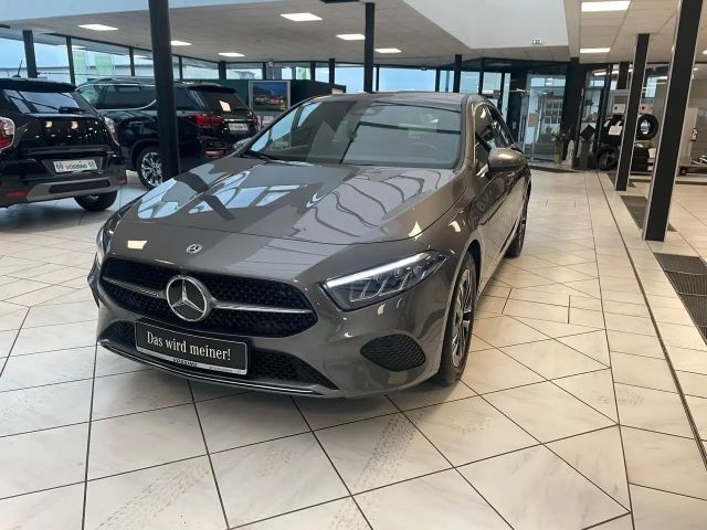 Mercedes-Benz A 180 Progressive