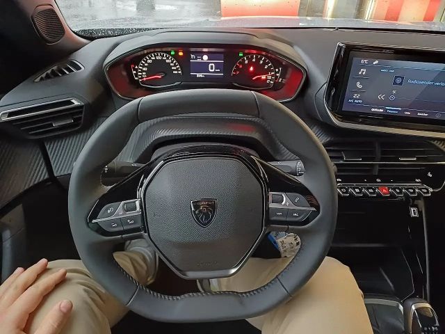 Peugeot 2008 PureTech Style