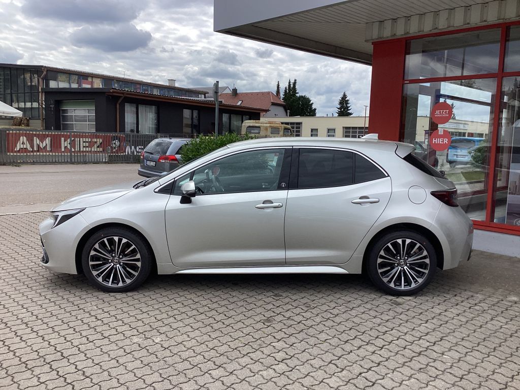 Toyota Corolla 5-deurs Basis Team D