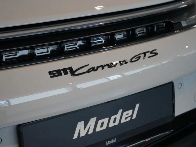 Porsche 992 Cabrio Carrera GTS