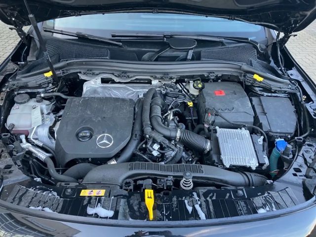 Mercedes-Benz GLA 180 Progressive