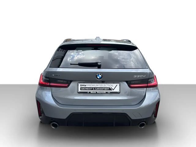 BMW 330 330d M-Sport Touring xDrive
