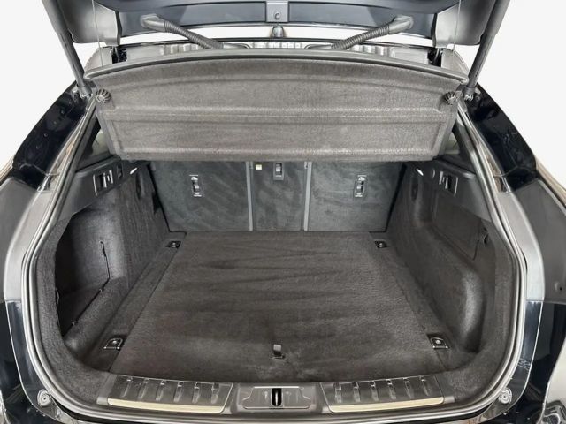 Jaguar F-Pace AWD D300 R-Dynamic