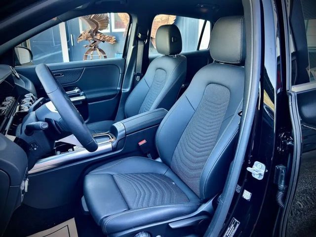 Mercedes-Benz EQA 300 4MATIC