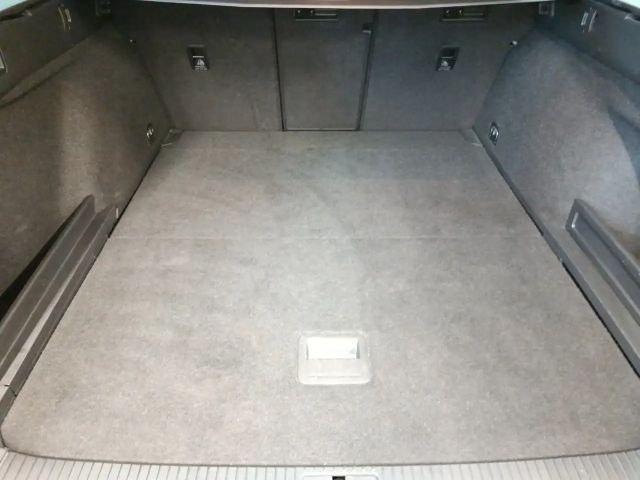 Volkswagen Passat 1.5 TSI Business Variant