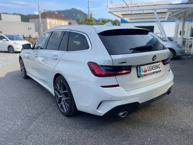 BMW 330 330e M-Sport Touring xDrive