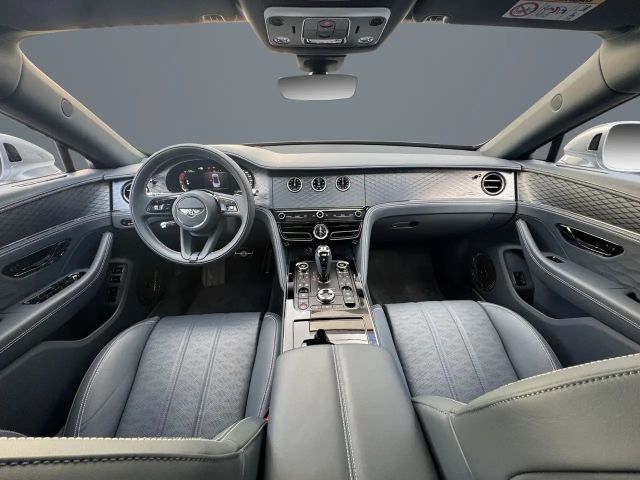 Bentley Flying Spur Hybrid V8