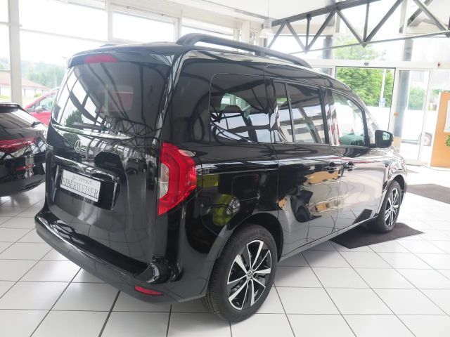 Mercedes-Benz EQT 200