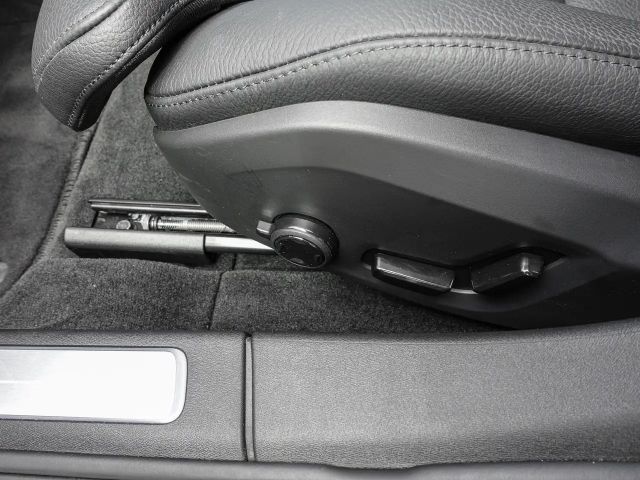 Volvo S90 AWD Core T8 Twin Engine