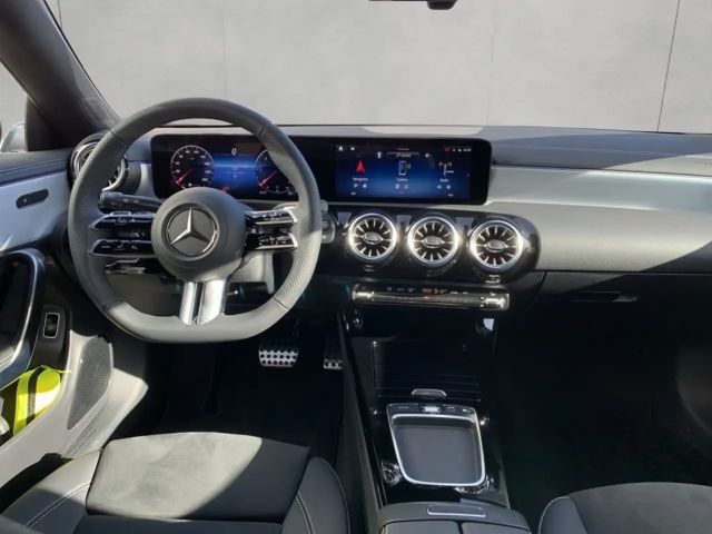 Mercedes-Benz CLA 200 CLA