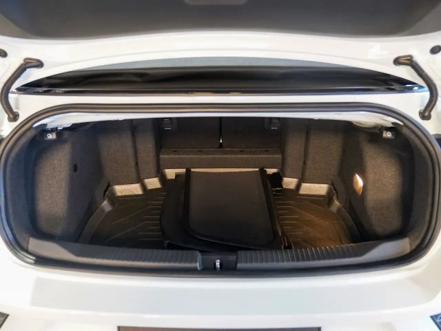 Volkswagen T-Roc 1.5 TSI Cabriolet R-Line