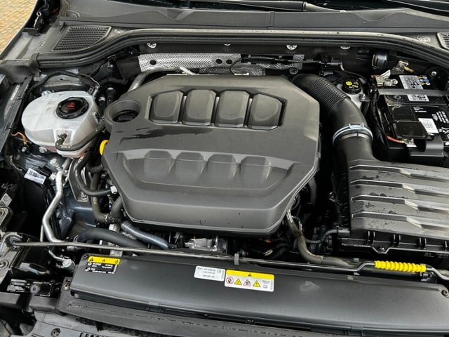 Volkswagen Golf 2.0 TSI DSG