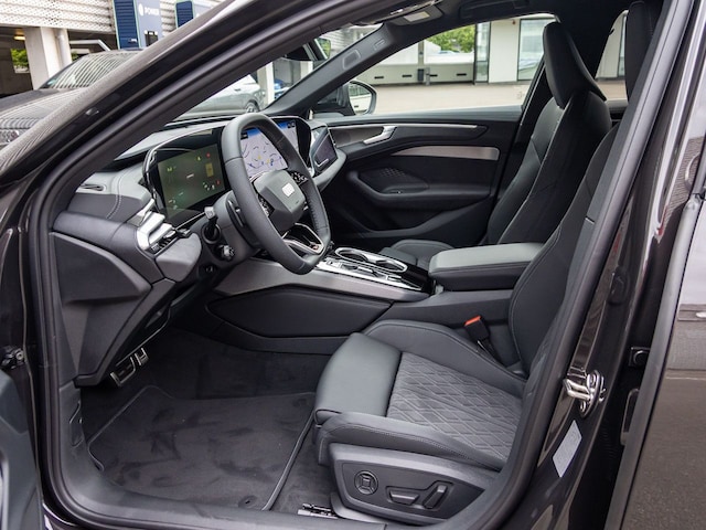 Audi A6 Avant Quattro S-Tronic