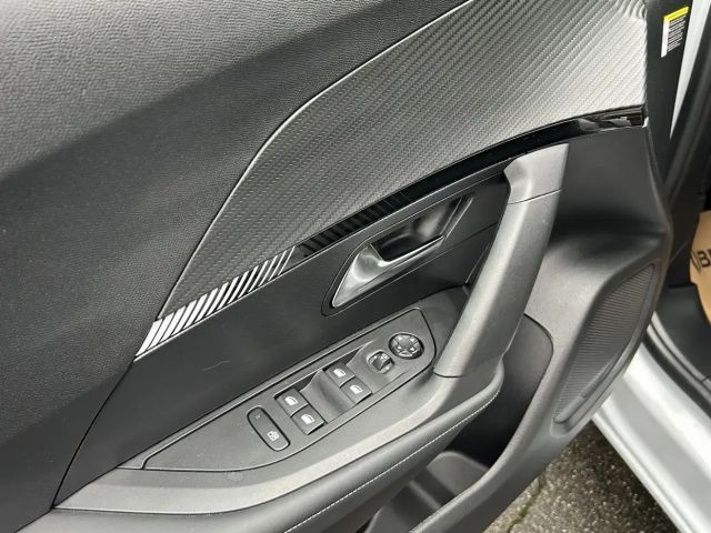 Peugeot 2008 Allure Pack PureTech