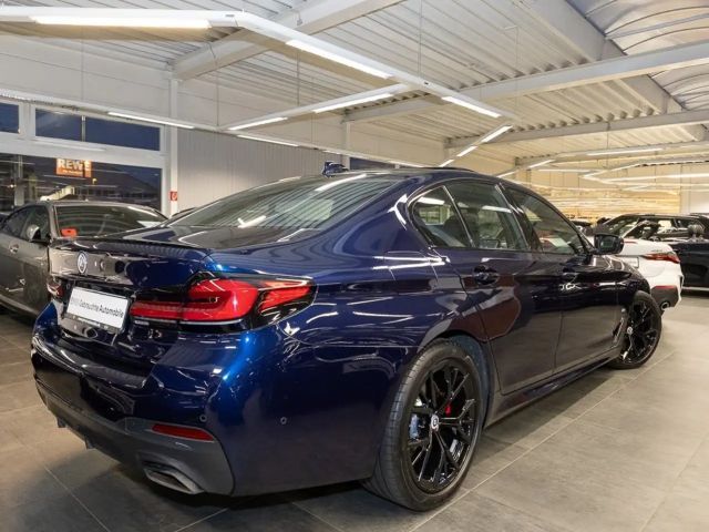 BMW 530 530d M-Sport Sedan xDrive