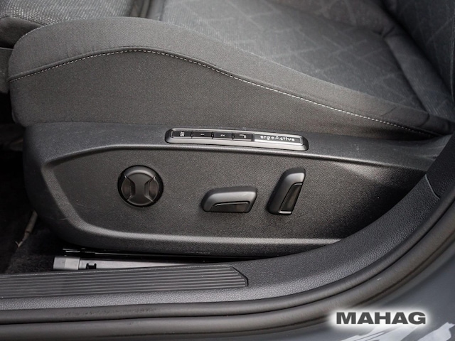 Volkswagen Golf 2.0 TDI DSG Golf VIII Life