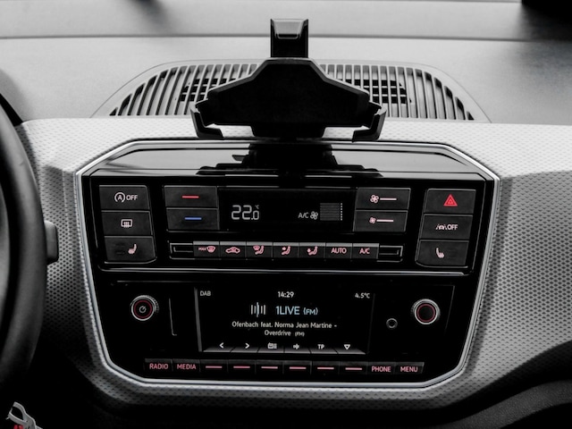 Volkswagen up! Active