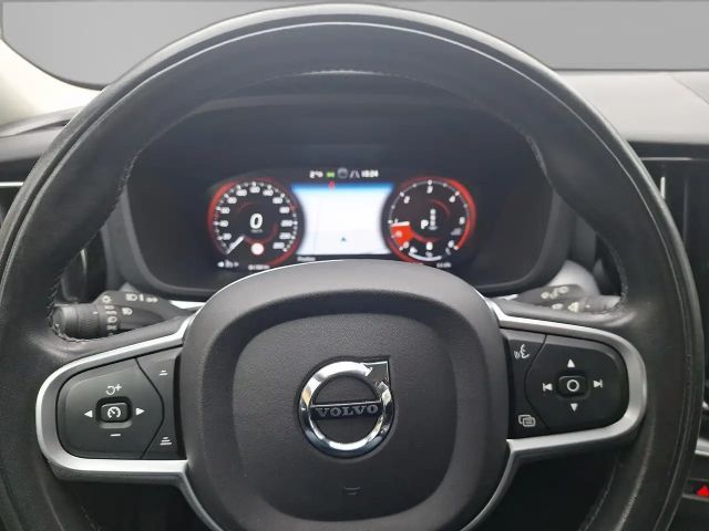 Volvo XC60 AWD Momentum