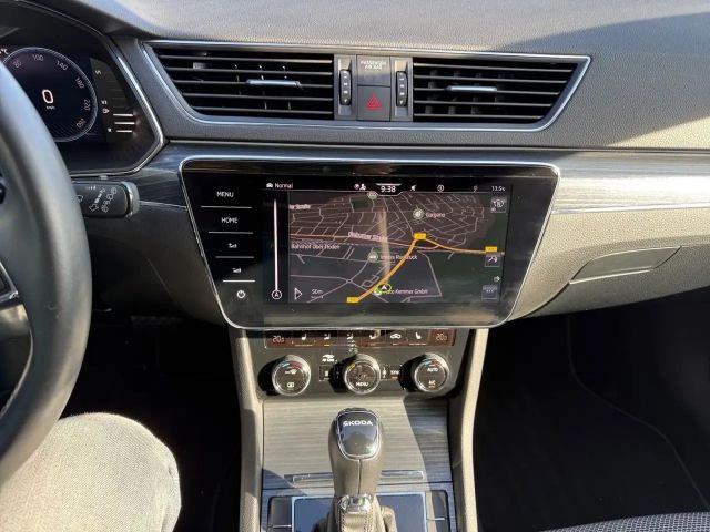 Skoda Superb 2.0 TDI Combi Style Style