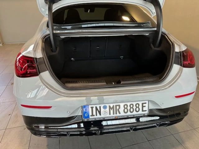 Mercedes-Benz CLA 350 4MATIC AMG Line