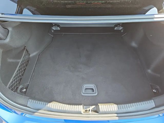 Mercedes-Benz C 220 AMG Line C 220 d Sedan