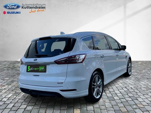 Ford S-Max Titanium