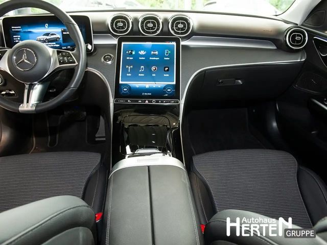 Mercedes-Benz C 180 AVANTGARDE Sedan