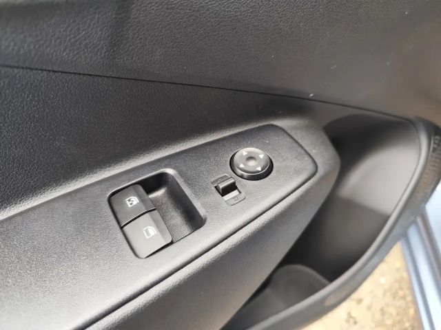 Hyundai i10 1.0 2WD Trend