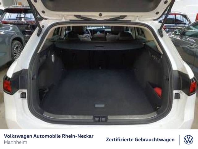 Volkswagen Passat 1.5 eTSI Business DSG Variant