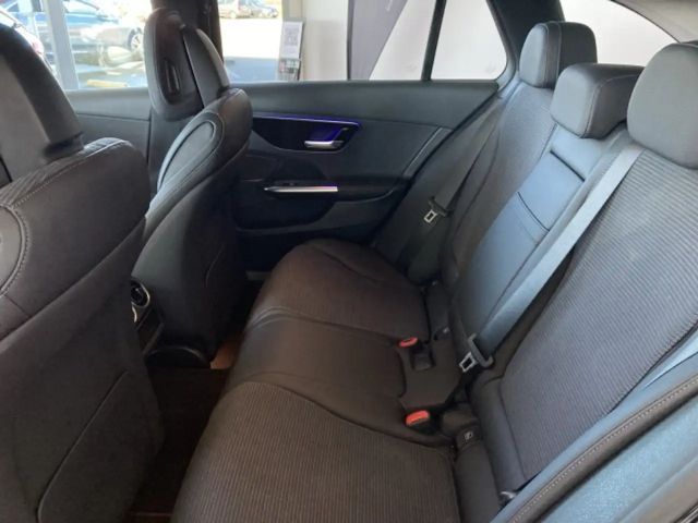Mercedes-Benz C 200 AVANTGARDE C 200 d Estate