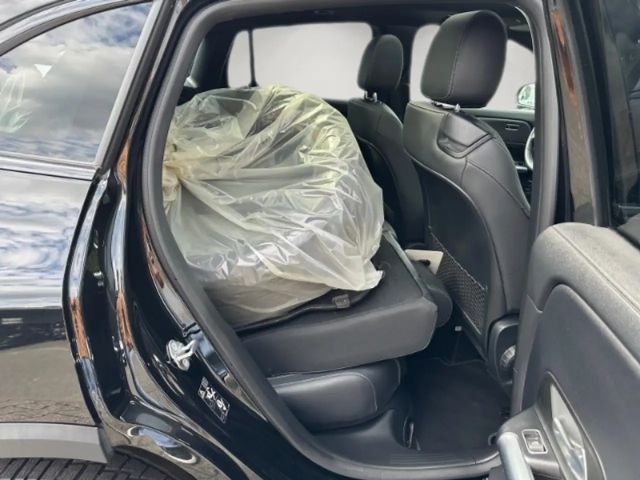 Mercedes-Benz GLA 200 4MATIC Progressive