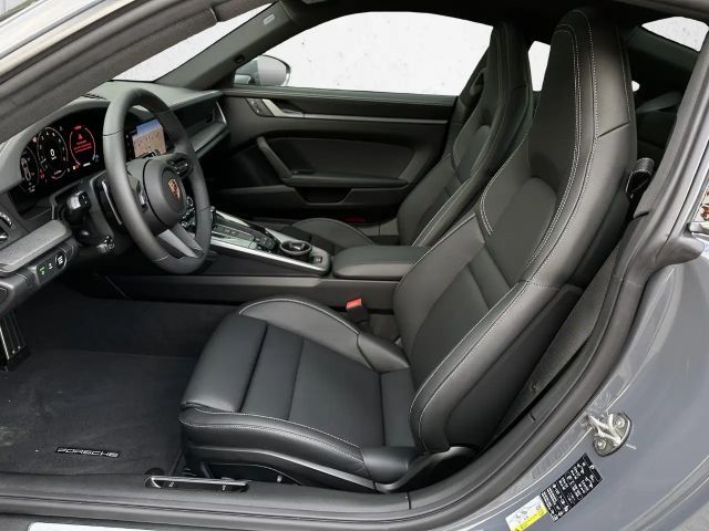 Porsche 992 Carrera Coupé