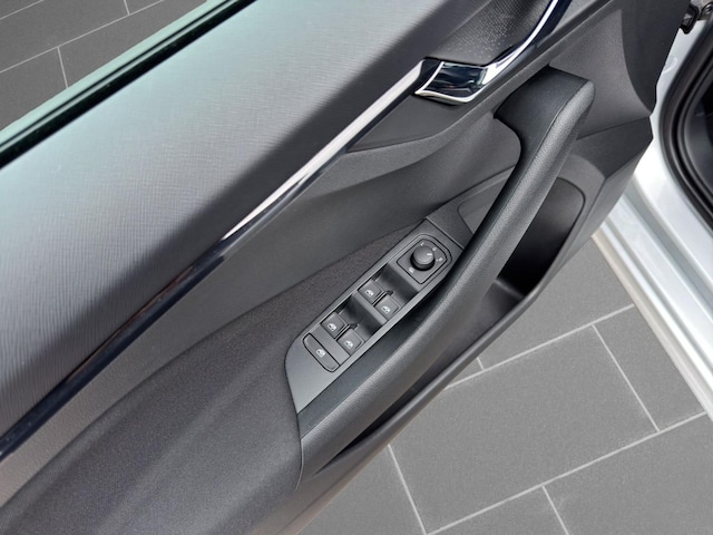 Skoda Kamiq Kamiq 1.0 DSG ACC RFK Carplay