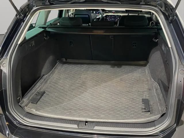 Volkswagen Passat 2.0 TDI Business DSG Variant