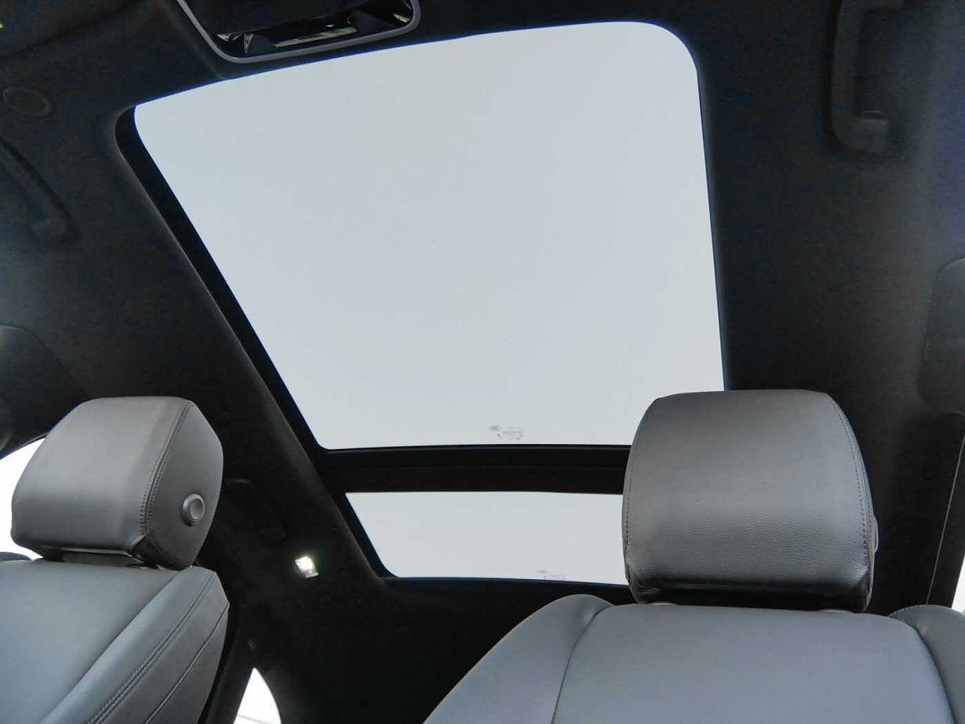 Land Rover Range Rover Velar Dynamic SE