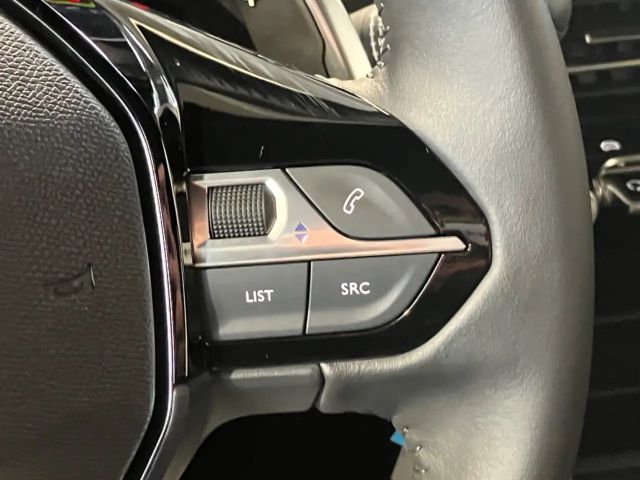 Peugeot 2008 1.2 145 S tyle LED+SHZ+KlimaA+PDC+Facelift