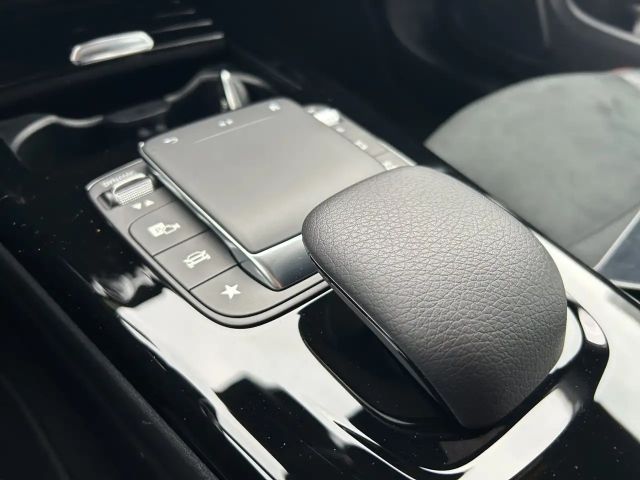 Mercedes-Benz CLA 200 AMG Line Shooting Brake