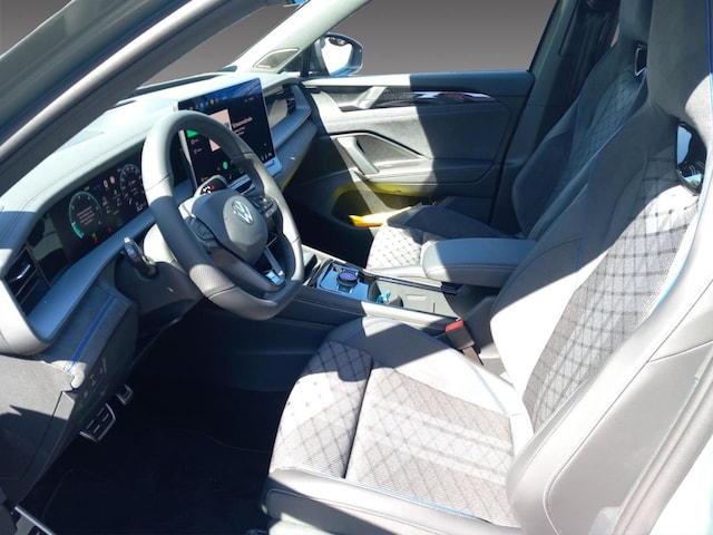 Volkswagen Tayron Tayron 2.0 TDI DSG R-Line 4MOTION *PANO*AHK*