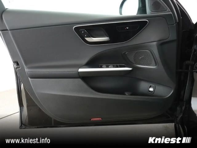 Mercedes-Benz C 180 AVANTGARDE Sedan