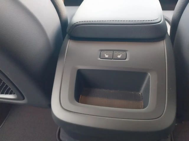 Volvo XC60 AWD Dark Plus