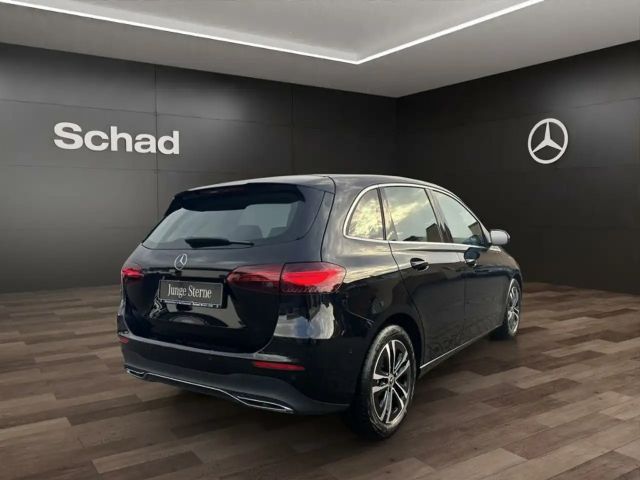 Mercedes-Benz B 180 B 180 PROGR+MULTIBEAM+AHK+KAM+SHZ+ASSIST+EASY-P+