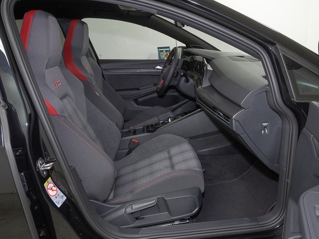 Volkswagen Golf 2.0 TSI DSG Golf VIII